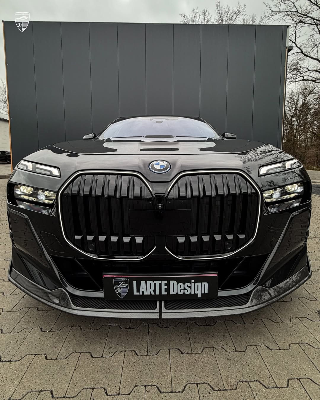BMW i7 by Larte Design (9)