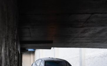 G90 BMW M5 with Vossen Wheels (7)