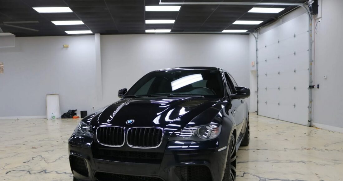 Carbon Black Metallic 2011 BMW X6 M (1)